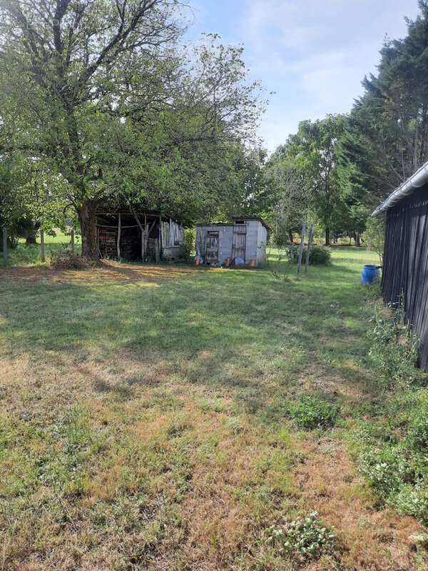 Maison à LA ROCHE-CHALAIS