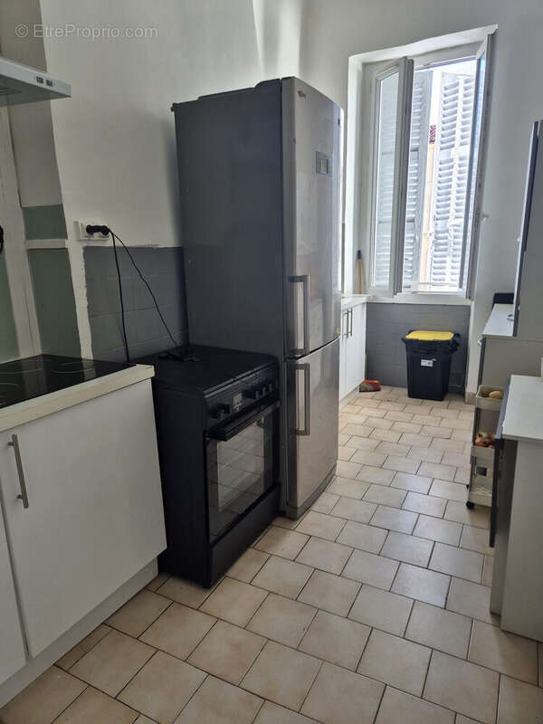 Appartement à MARSEILLE-2E