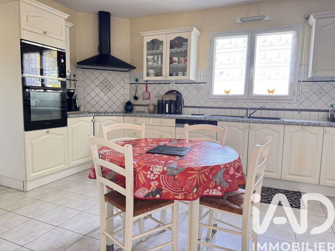 Photo 3 - Maison à CORDEMAIS
