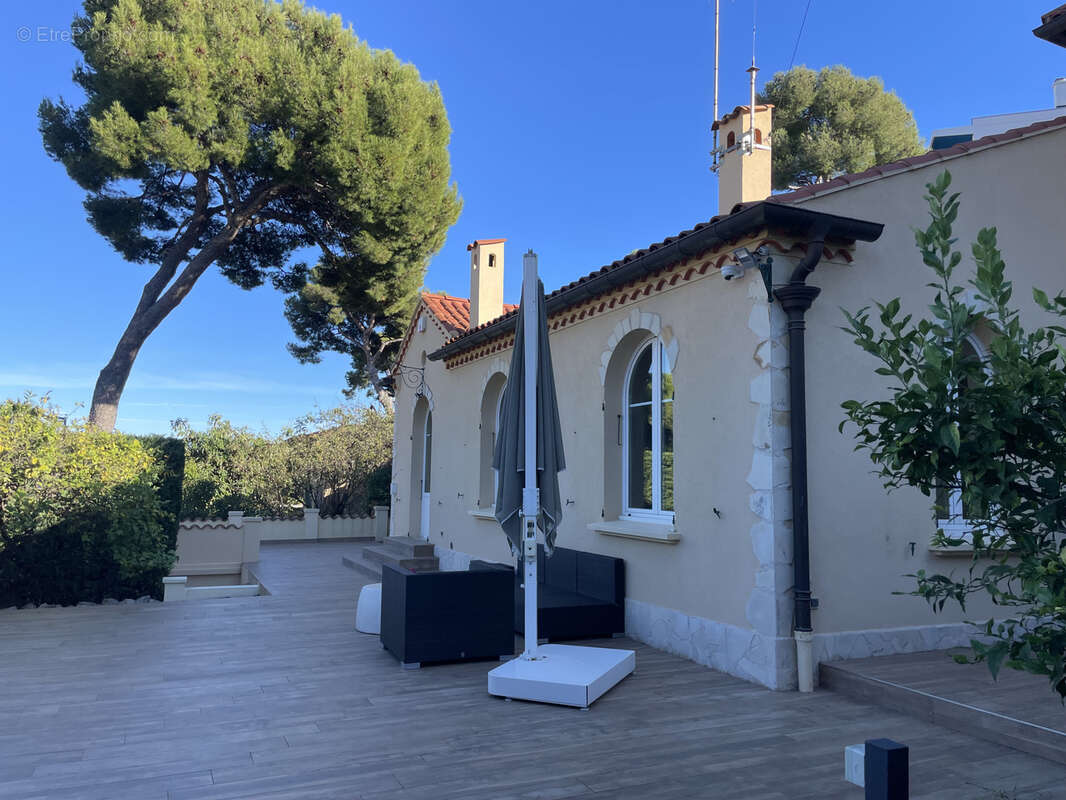 Maison à ROQUEBRUNE-CAP-MARTIN