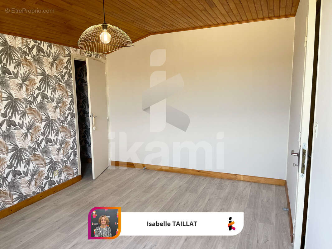 Maison à SAINT-DONAT-SUR-L&#039;HERBASSE