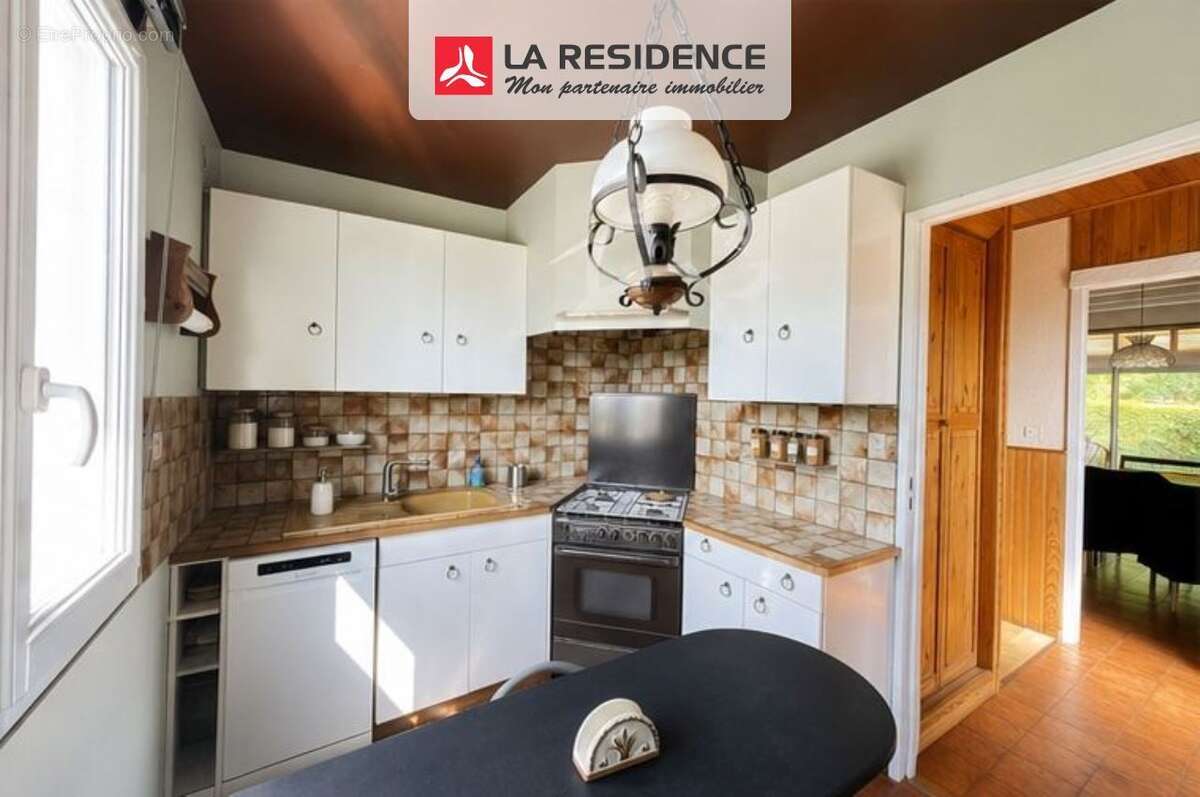 Maison 129 m² à Petit-Couronne  - photo 3