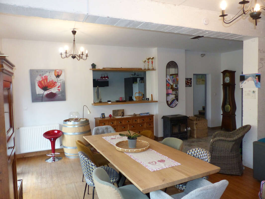 Maison à L&#039;ISLE-SUR-LA-SORGUE