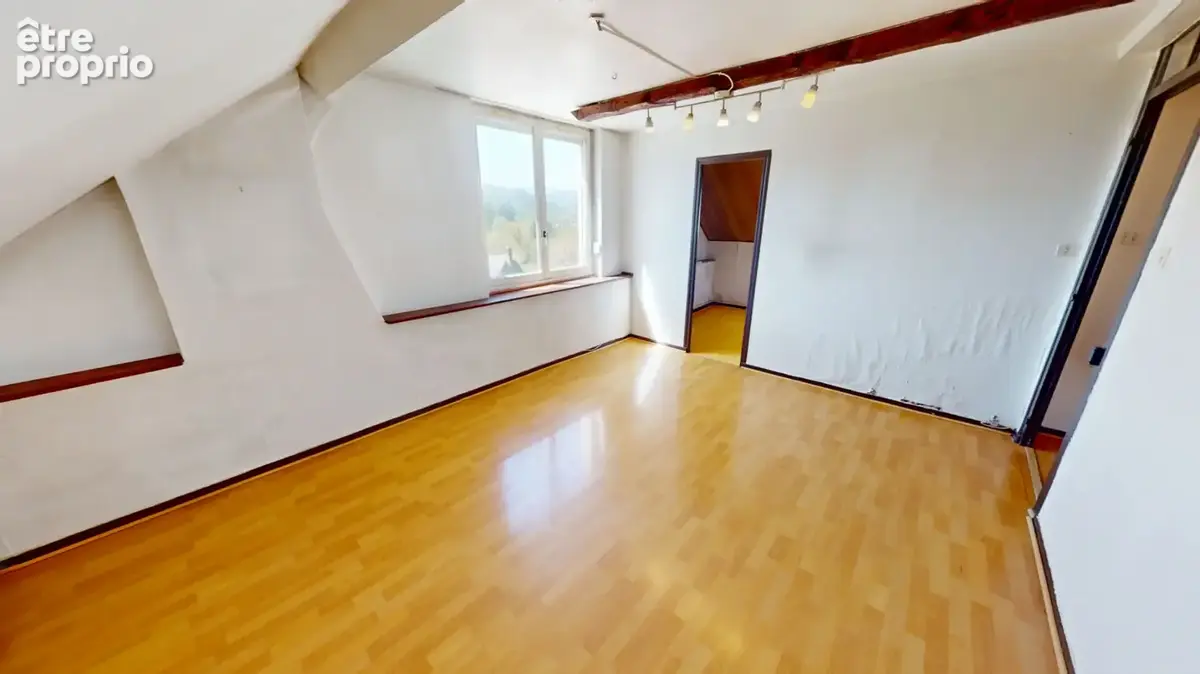 Appartement à SAINT-MARTIN-D'URIAGE
