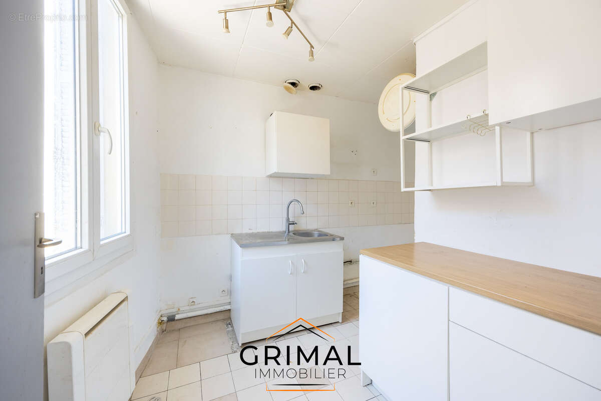 Appartement à MARSEILLE-6E