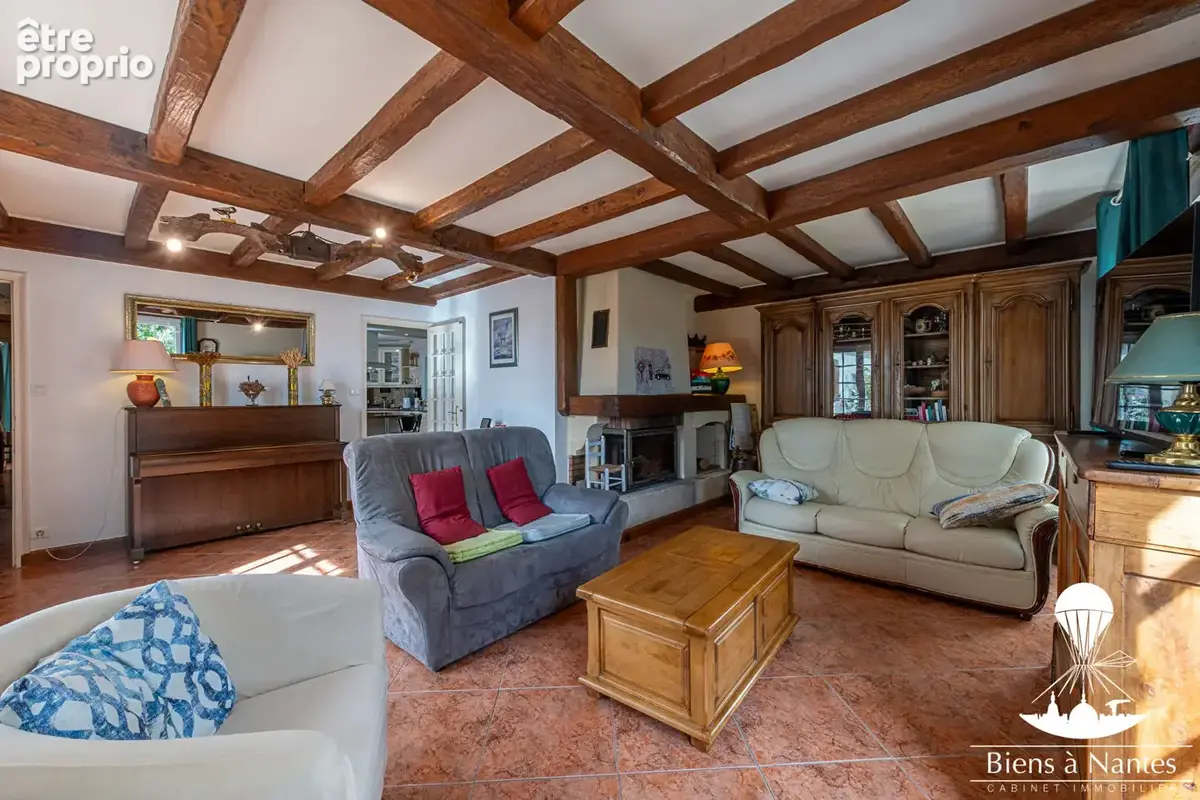 A VENDRE Propriété de 2 Maisons sur  2219 m² de terrain St Julien De Concelles - photo 4