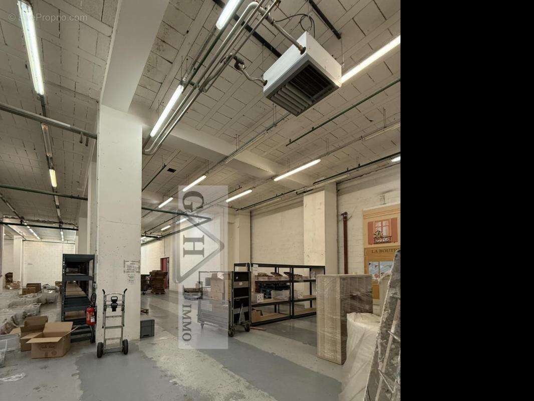Local d'activités de 744m2 a vendre bagnolet - photo 8