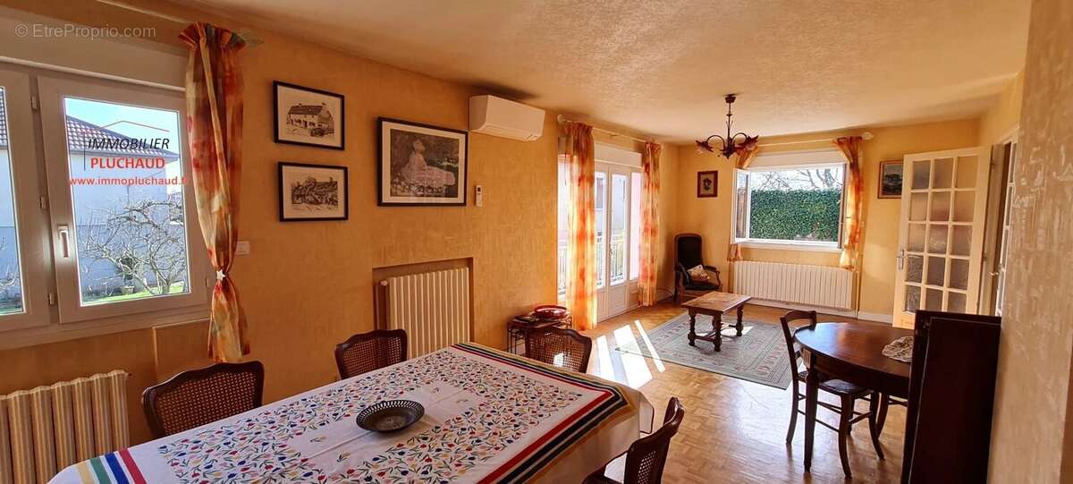 Maison à PARAY-LE-MONIAL