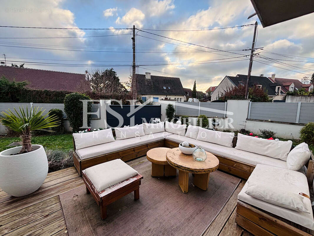 Maison à SAINT-LEU-LA-FORET