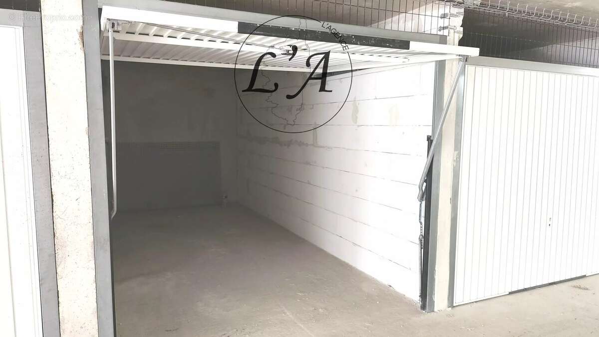 Parking à PIETROSELLA