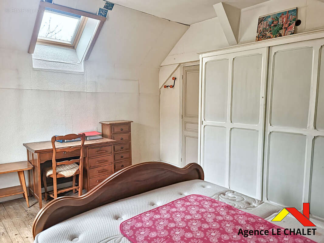 Maison à VILLENEUVE-LE-ROI