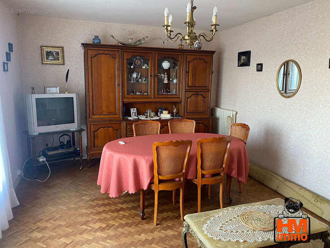 Maison à SAINT-MARTIN-SAINTE-CATHERINE