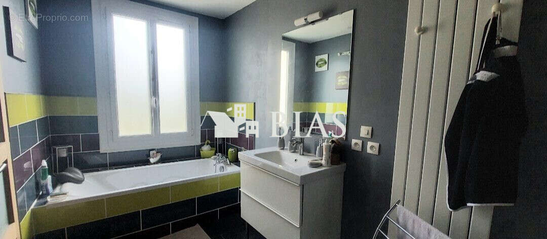 Maison à SAINTE-OPPORTUNE-LA-MARE