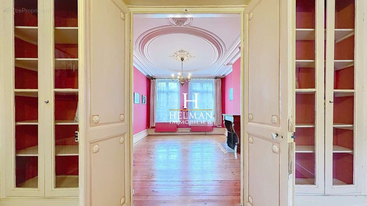 Maison 258 m² à Saint-Omer  - photo 3