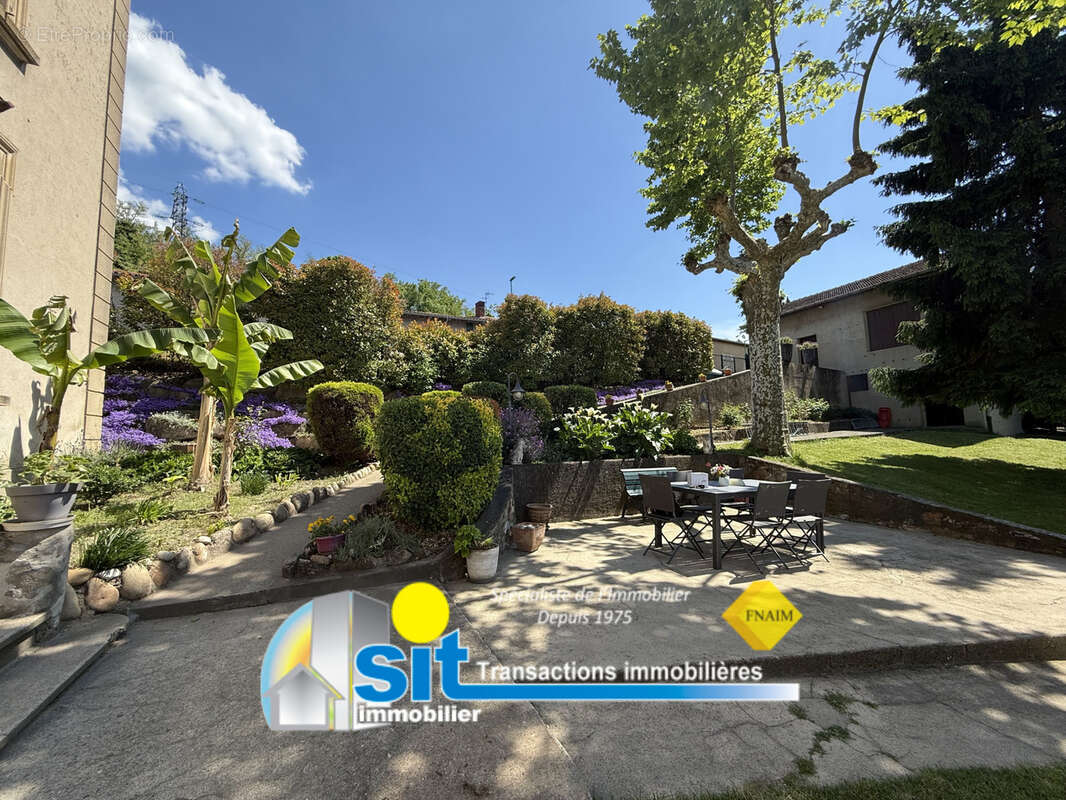 Maison à REVENTIN-VAUGRIS