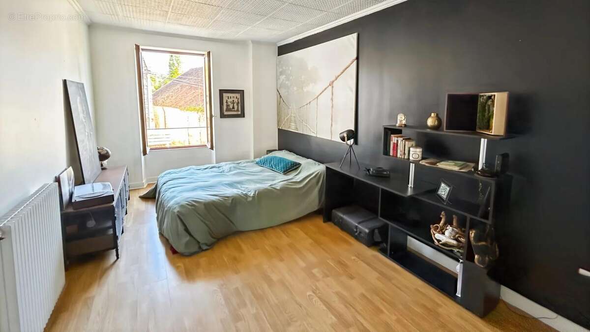 Maison à MONTIGNY-SUR-LOING