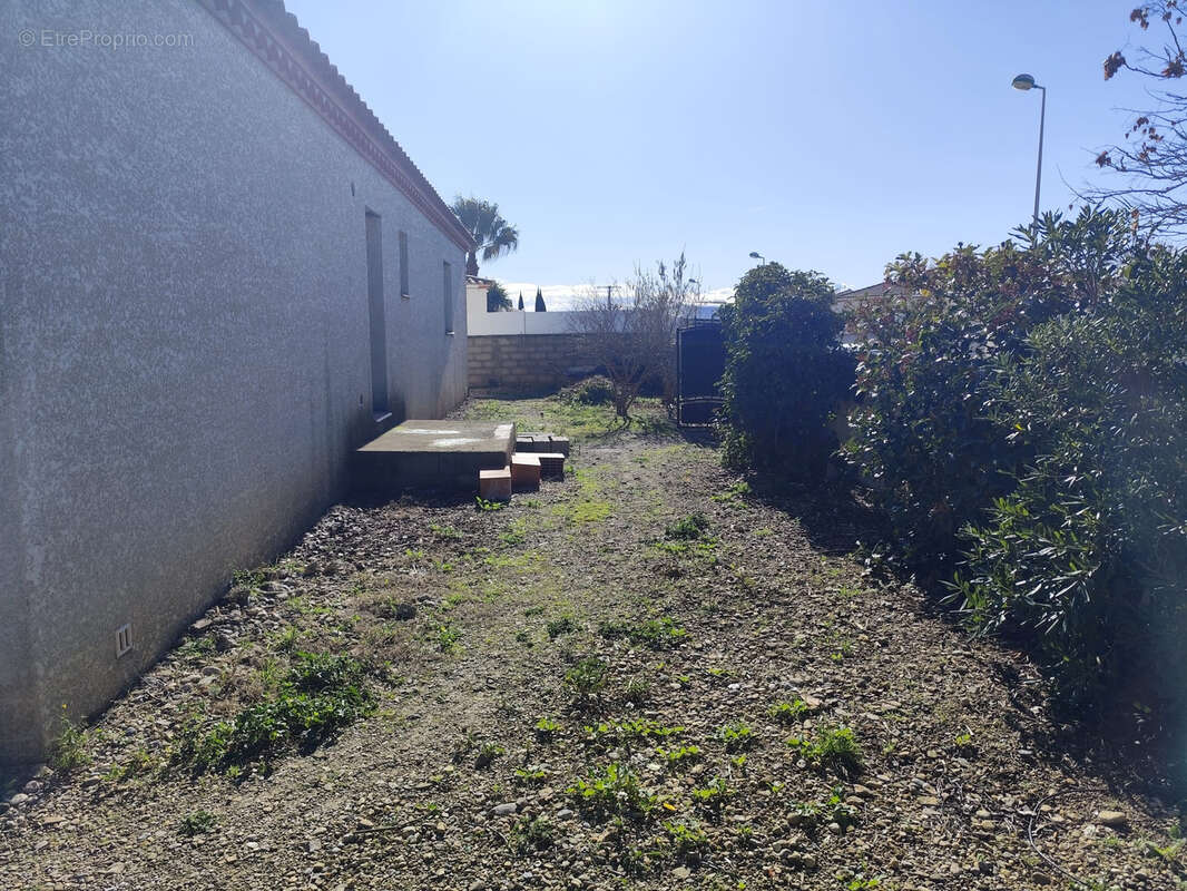 Maison à LEZIGNAN-CORBIERES