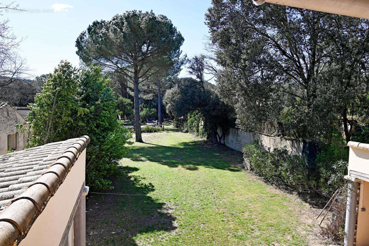 Maison à VERS-PONT-DU-GARD