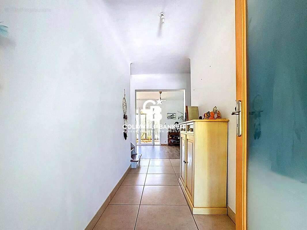 Maison à PUGET-SUR-ARGENS