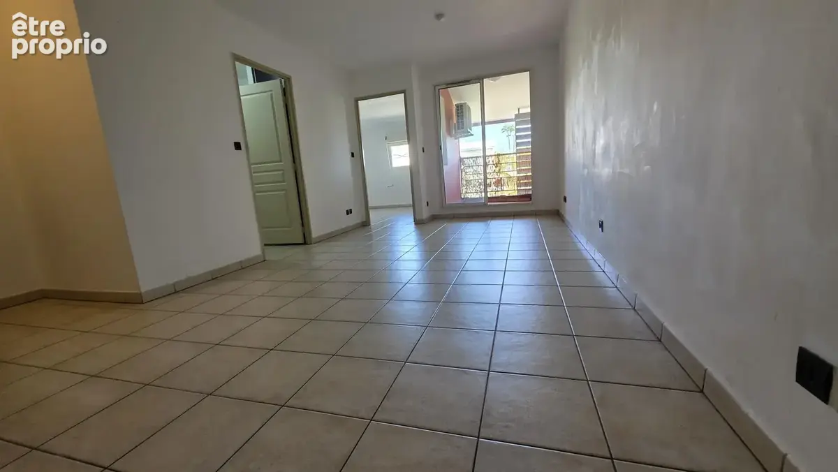 Pour investisseur F2 très bien situé à SAINTE CLOTILDE Moufia - photo 3