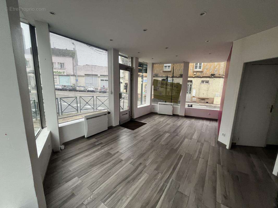 Commerce à CLERMONT