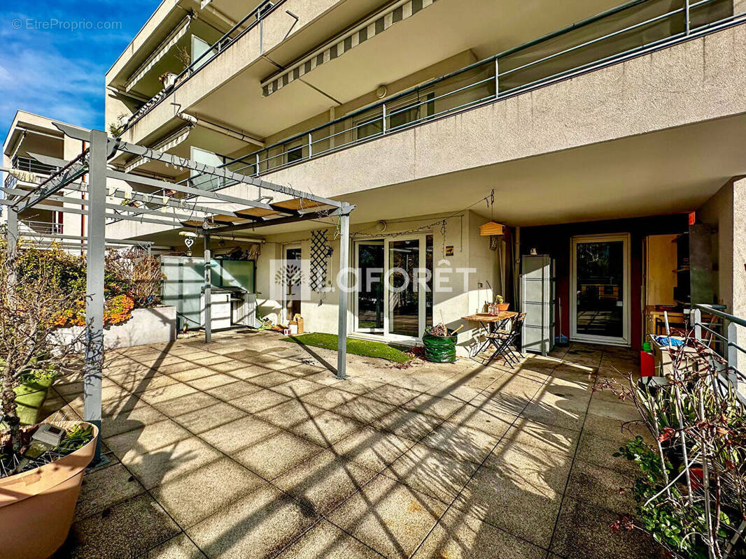 Appartement à SAINT-MARTIN-D&#039;HERES