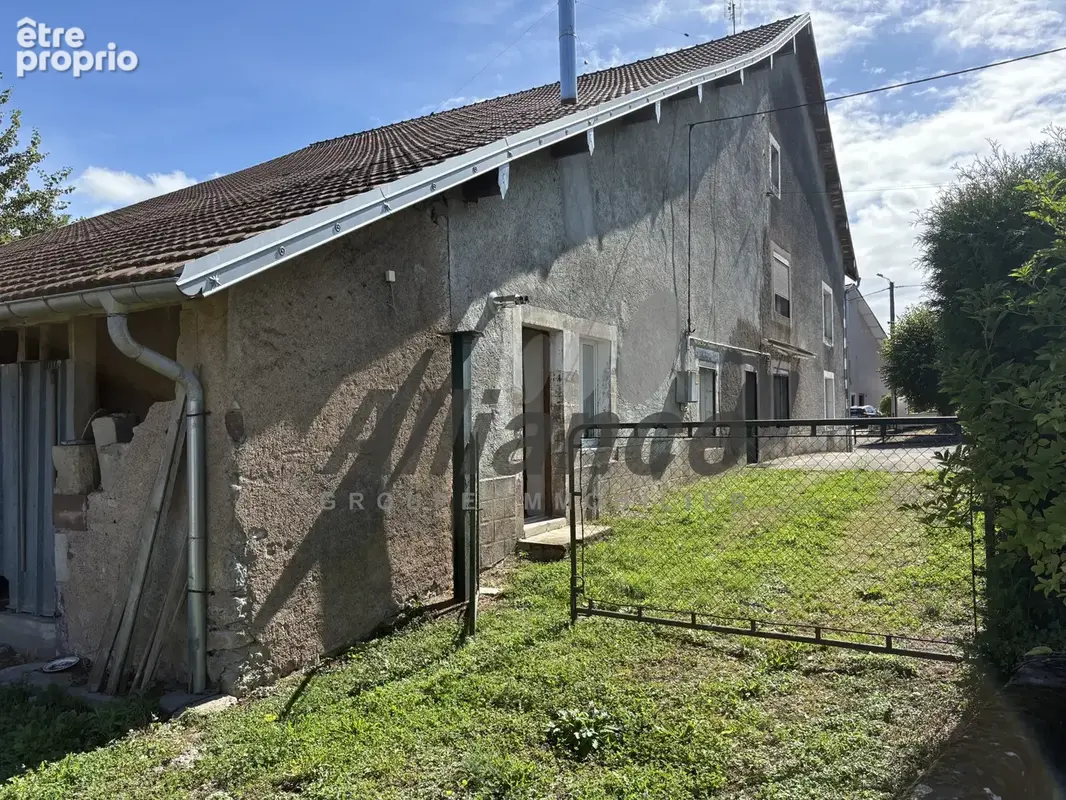 Ferme  avec  dependances  et  terrain  centre   village    ailloncourt - photo 10