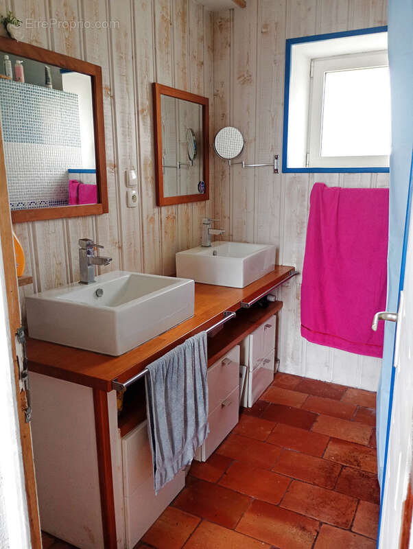 Maison à BOURG-CHARENTE