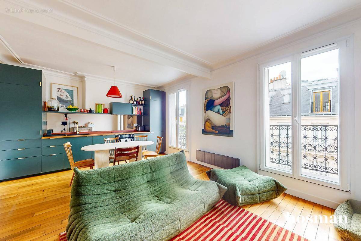 Appartement à PARIS-18E