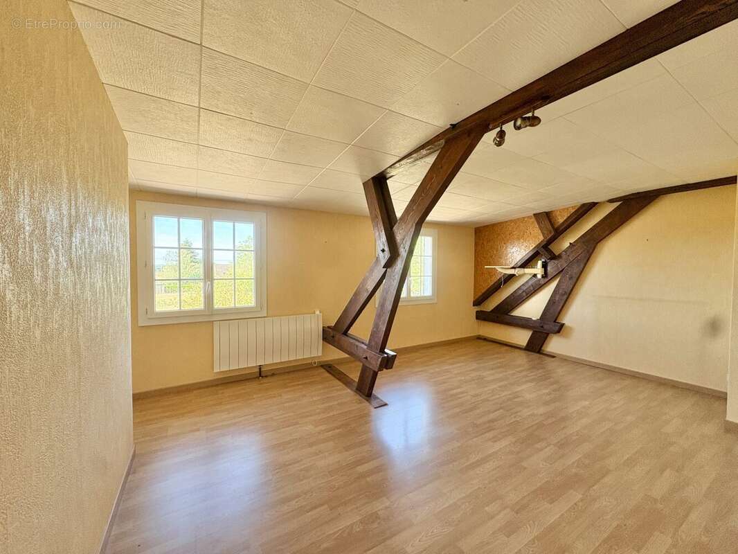 Maison 152 m² à Saint-Martin-D'abbat  - photo 9