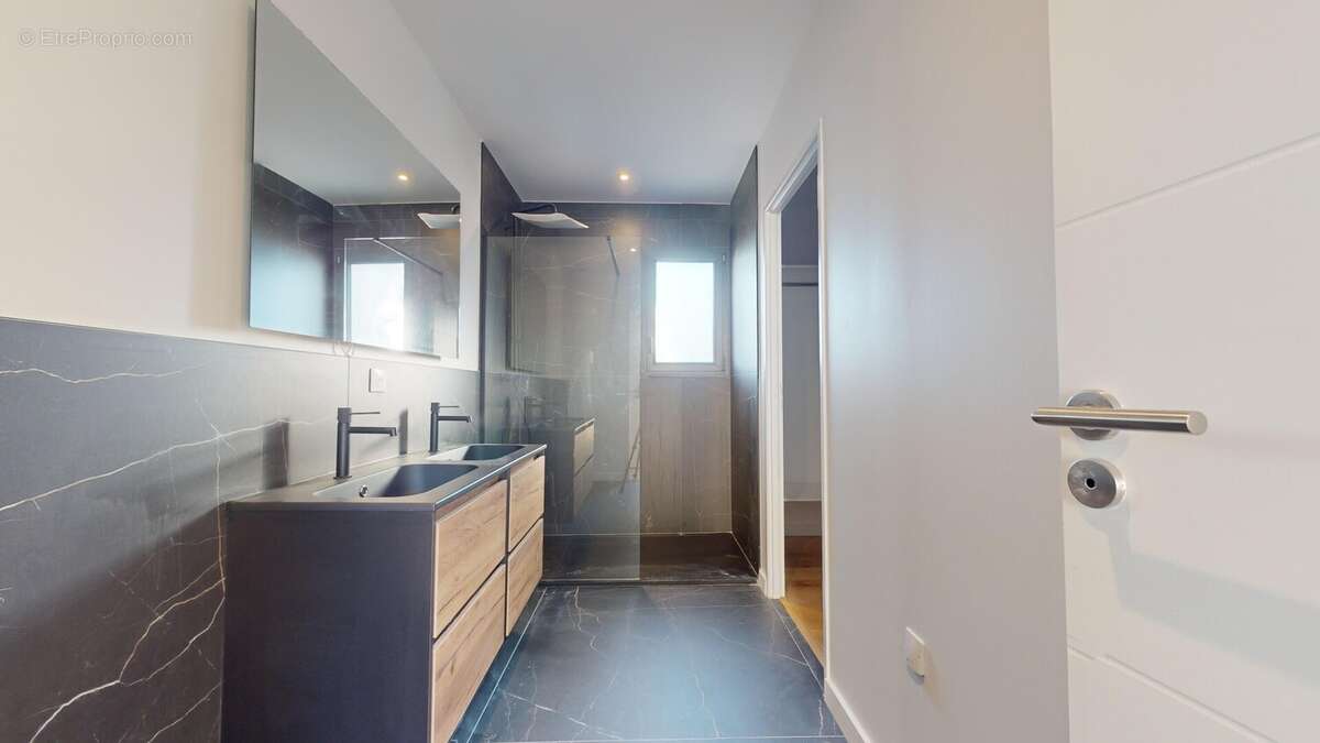 Maison à GUJAN-MESTRAS