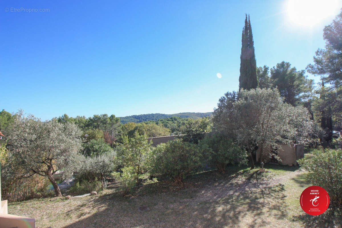 Maison à FIGANIERES