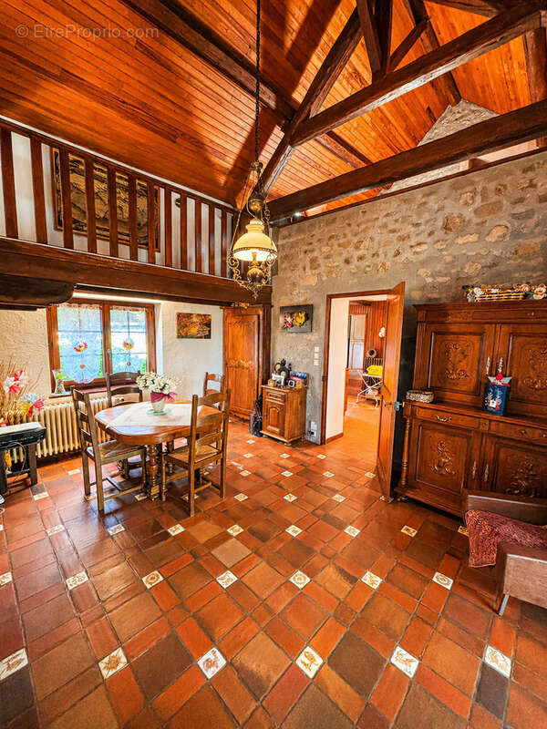 Photo 5 - Maison à TOULON-SUR-ARROUX