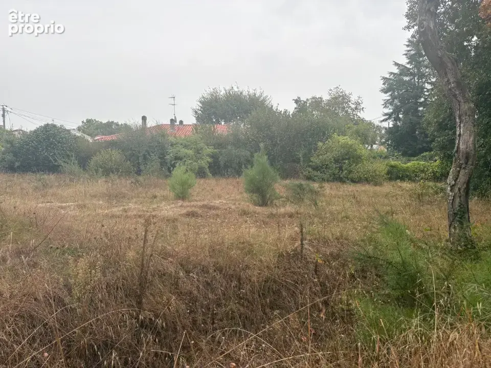 Photo Terrain à Villenave-D'ornon au prix de 195 000€