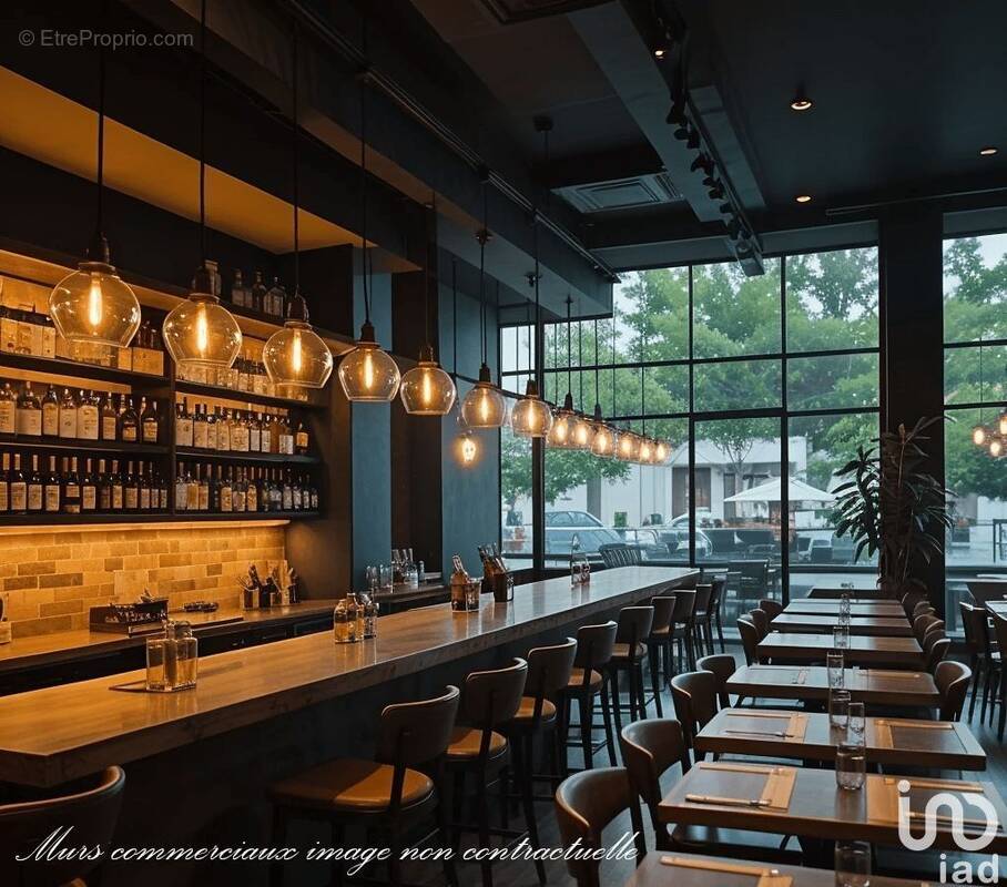 Photo 1 - Commerce à MONTFORT-SUR-MEU