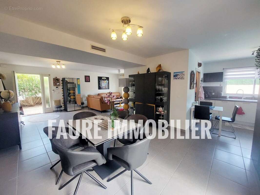 Maison à SAINT-PAUL-TROIS-CHATEAUX