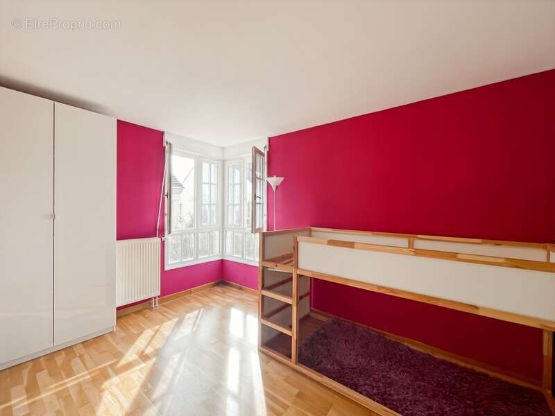 Maison à SAINT-REMY-LES-CHEVREUSE