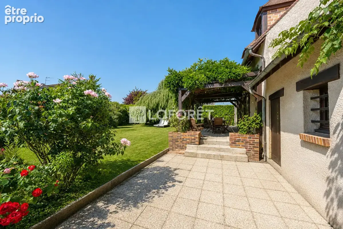 Maison à vendre à Fontenay Tresigny 7 pièce(s) 121 m2 - photo 3