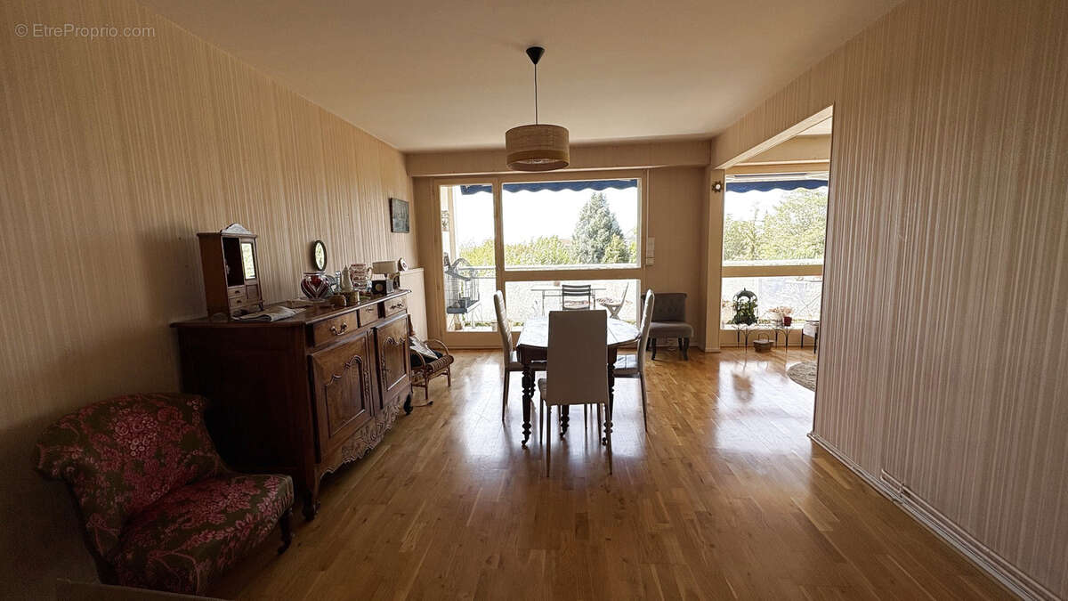 EXCLUSIVITE  appartement T3 avec garage et cave - photo 5
