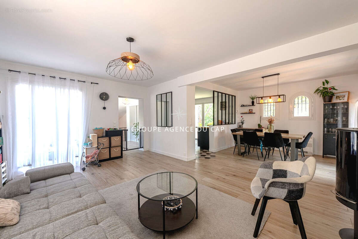 Maison à SAINT-RAPHAEL