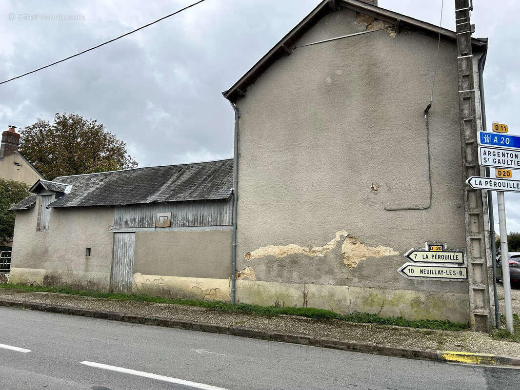 Maison à NURET-LE-FERRON