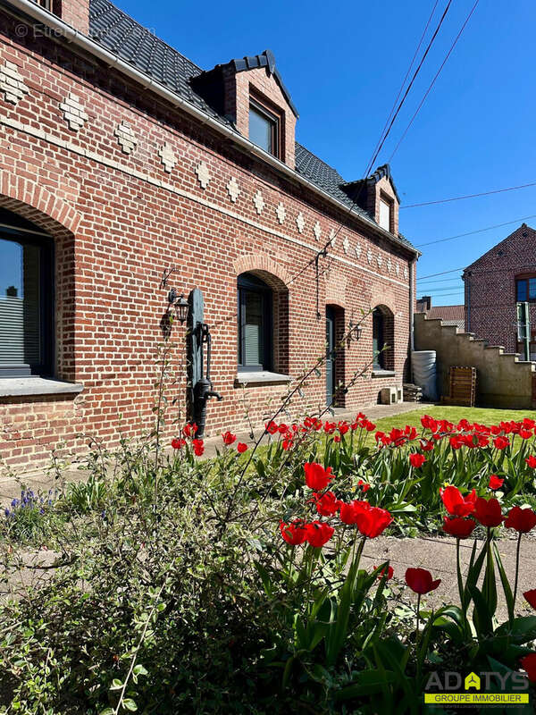 Maison 106 m² à Tortequesne  - photo 2