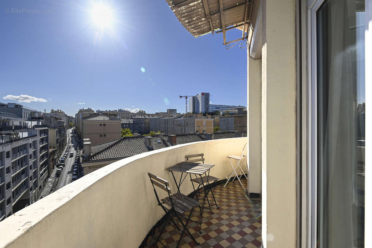 Appartement à MARSEILLE-3E