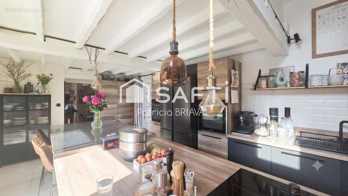 Maison 273 m² à Haute-Avesnes  - photo 4