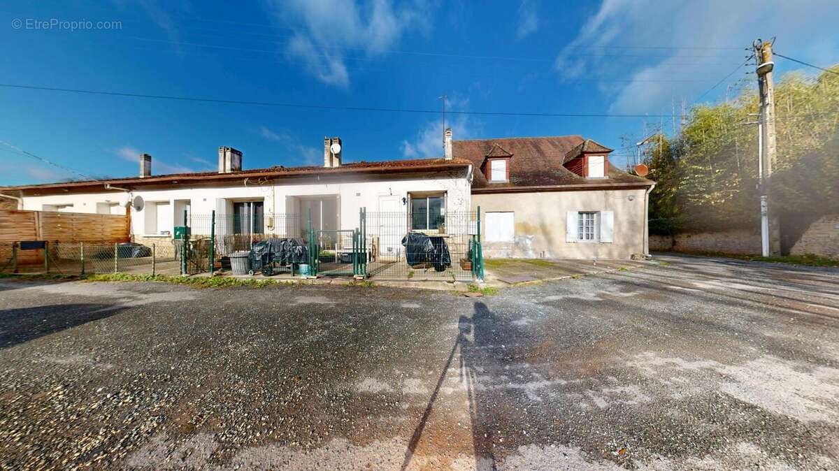 Photo 2 - Maison à LE BUGUE