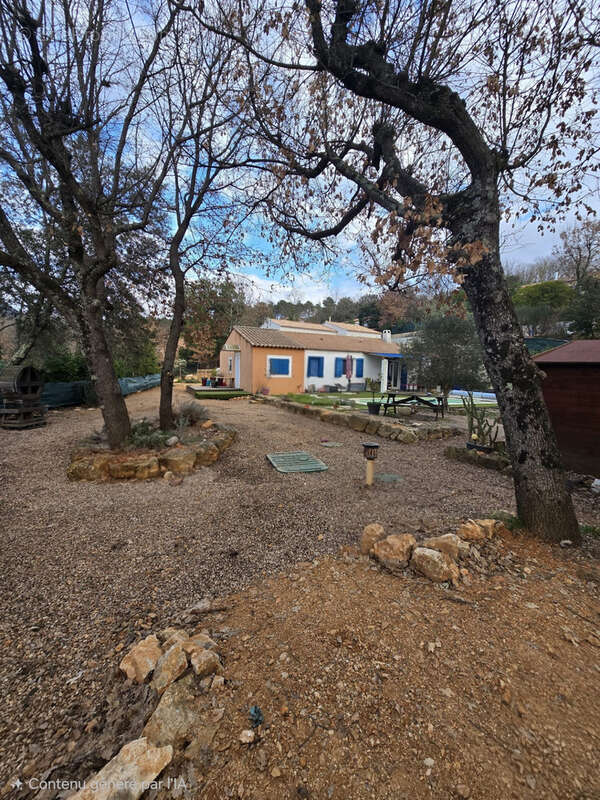 Maison à SAINTE-ANASTASIE-SUR-ISSOLE