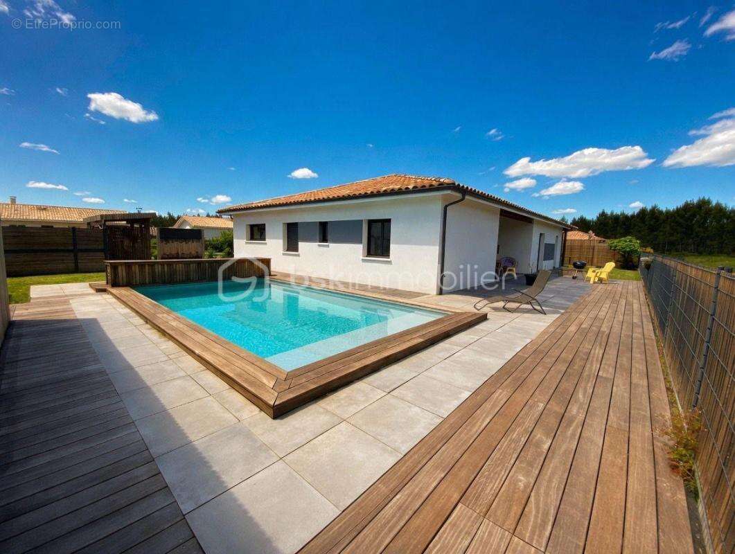 Maison à MIOS