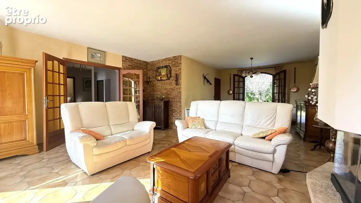 Maison 8 pièces de 203m² - photo 8