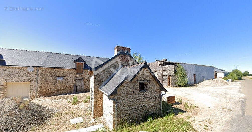 Maison à COMMER