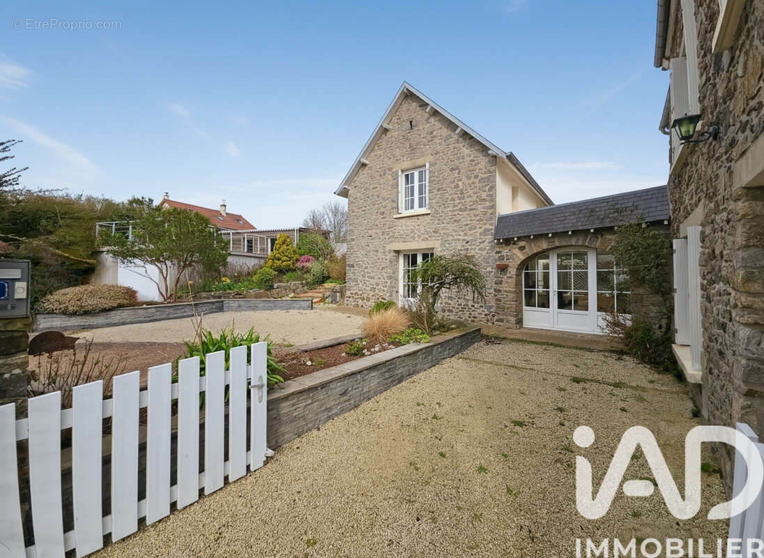 Maison 147 m² à Bricqueville-La-Blouette  - photo 3